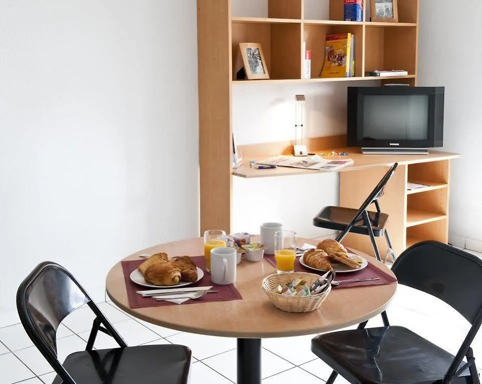 ** شقة فندقية الشقق الفندقية كرون جوفرييهفي  Sejours & Affaires Annecy Le Pont Neuf فرنسا