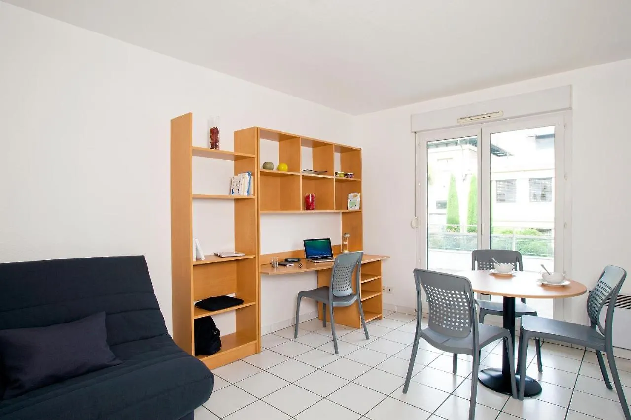 Sejours & Affaires Annecy Le Pont Neuf Aparthotel Cran-Gévrier