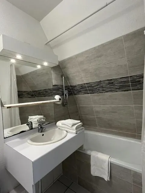 Sejours & Affaires Annecy Le Pont Neuf Aparthotel Cran-Gévrier