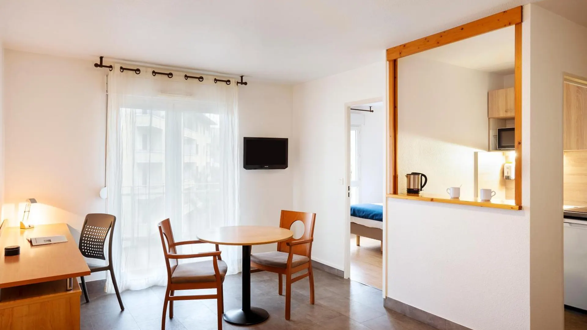 Sejours & Affaires Annecy Le Pont Neuf Aparthotel Cran-Gevrier