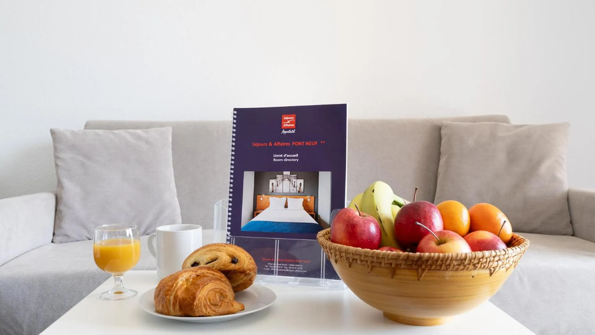 Sejours & Affaires Annecy Le Pont Neuf Aparthotel Cran-Gévrier 2*,