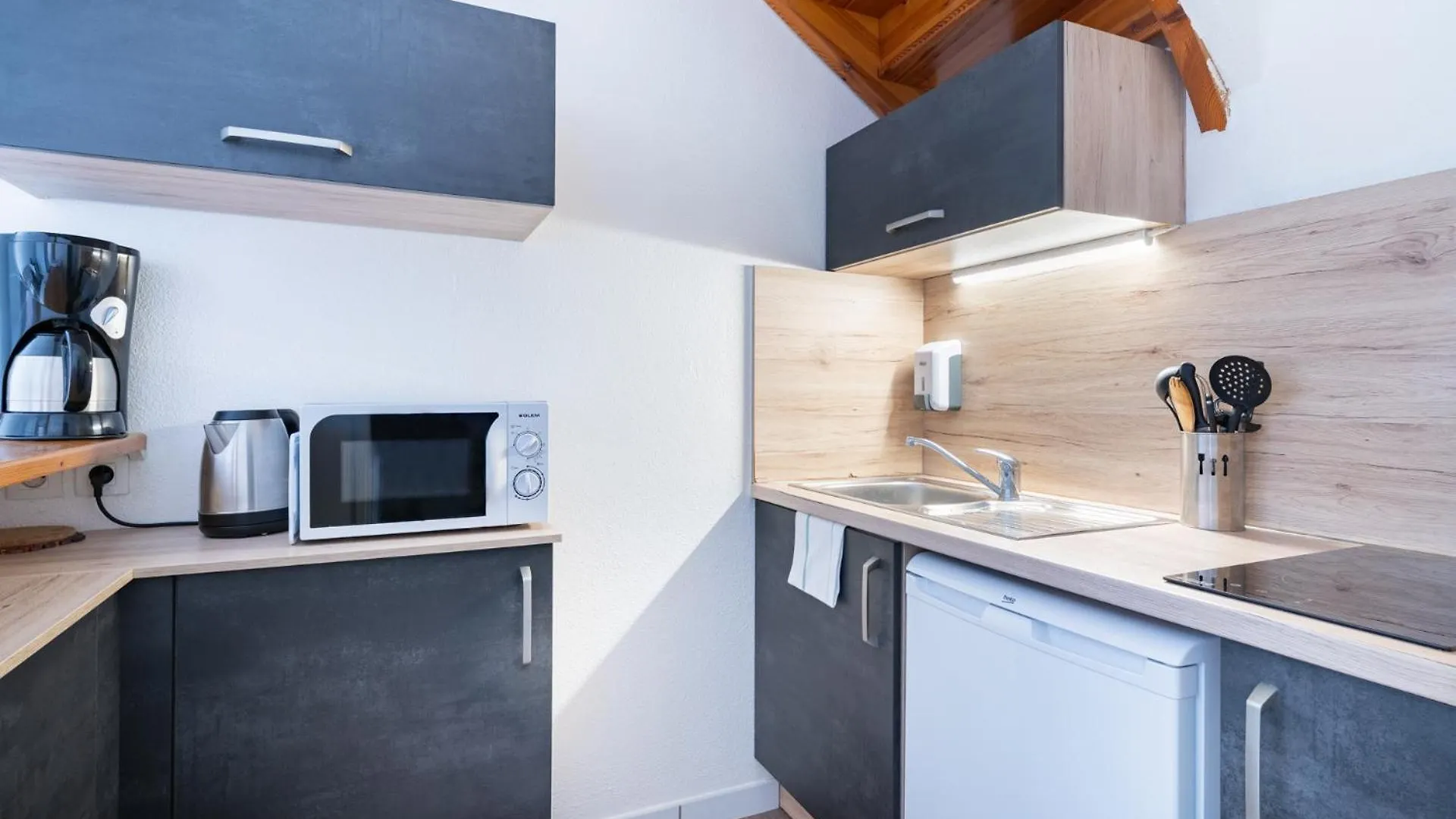 Sejours & Affaires Annecy Le Pont Neuf Aparthotel Cran-Gevrier