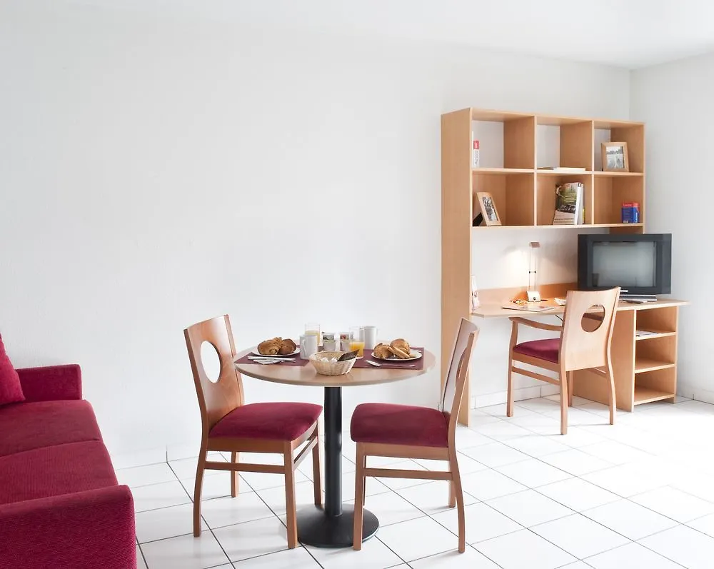 Sejours & Affaires Annecy Le Pont Neuf Aparthotel Cran-Gevrier