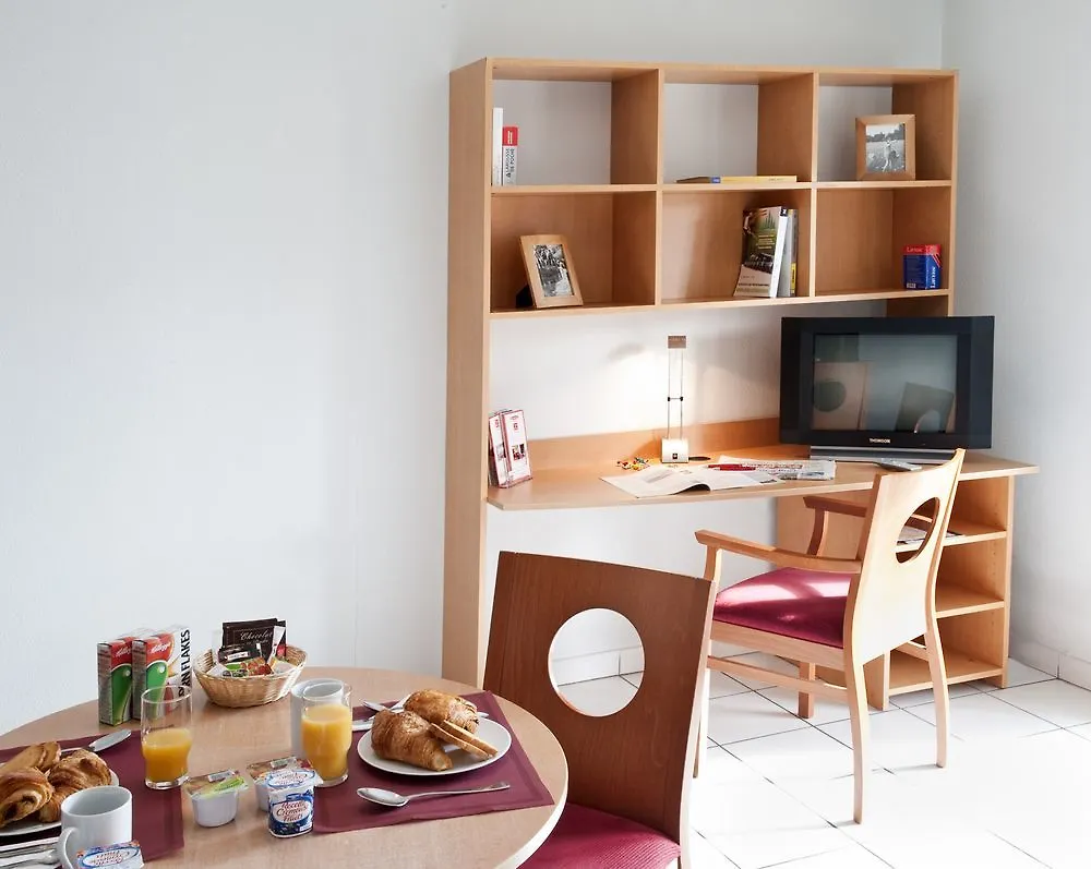 Sejours & Affaires Annecy Le Pont Neuf Aparthotel Cran-Gevrier
