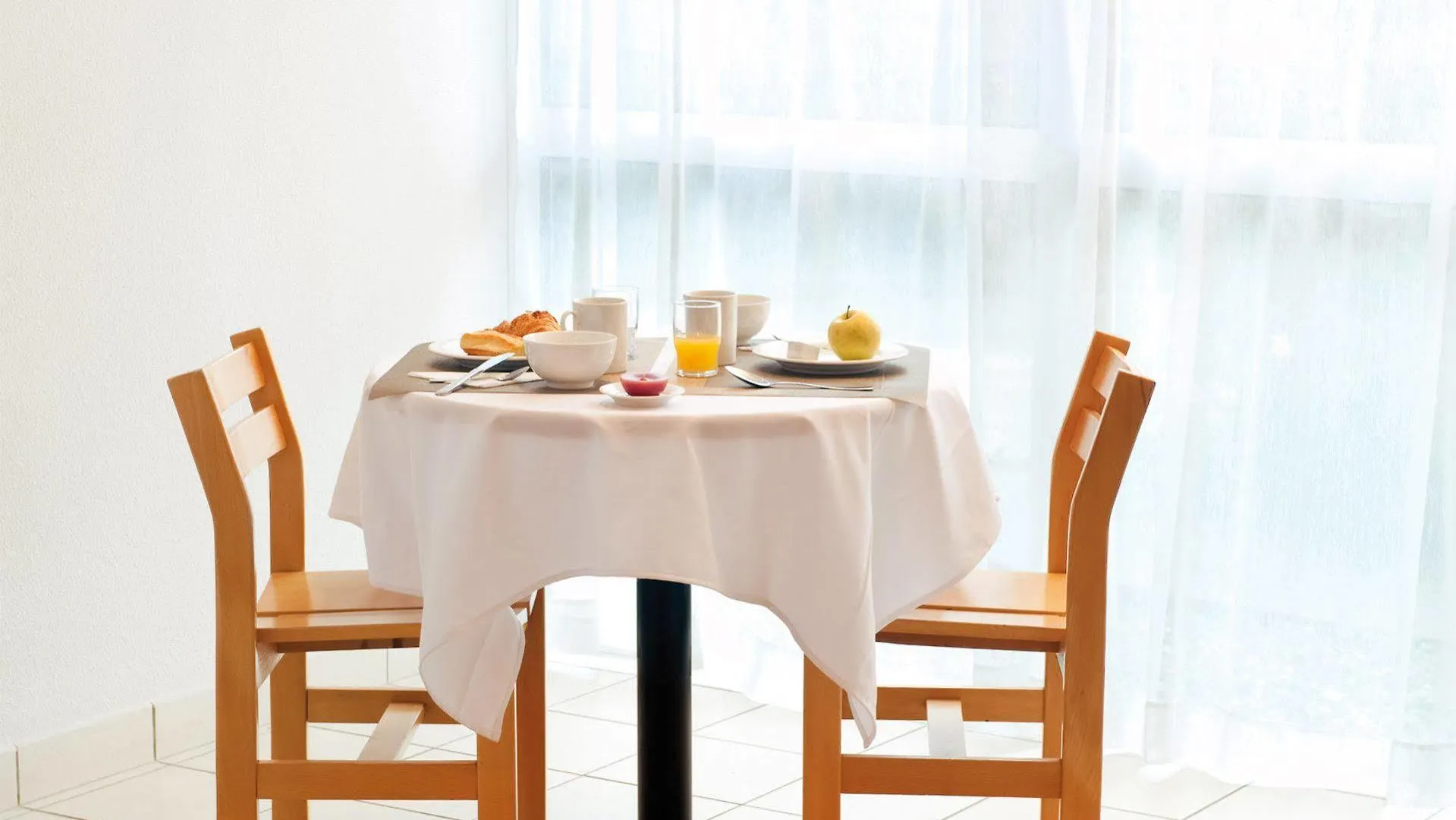 Sejours & Affaires Annecy Le Pont Neuf Aparthotel Cran-Gevrier