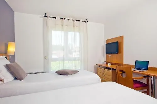 Sejours & Affaires Annecy Le Pont Neuf Aparthotel Cran-Gévrier 2*,